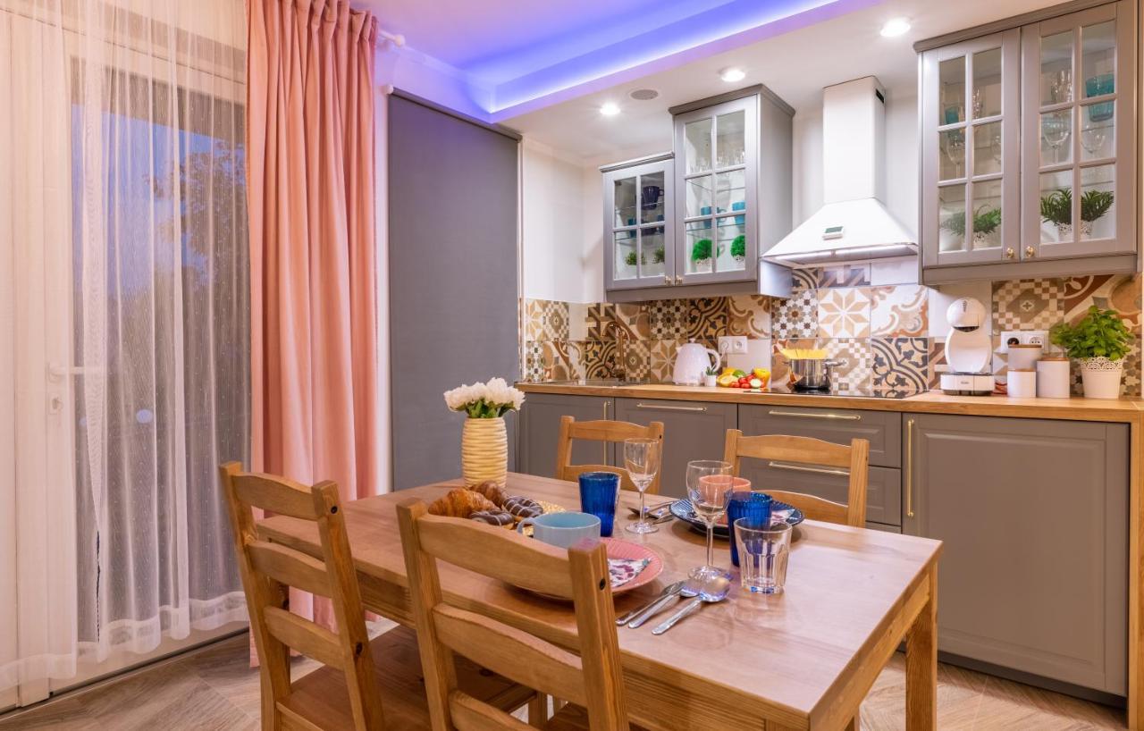 אוסטריצקי דולנה Villa Kasztelan Apartamenty מראה חיצוני תמונה